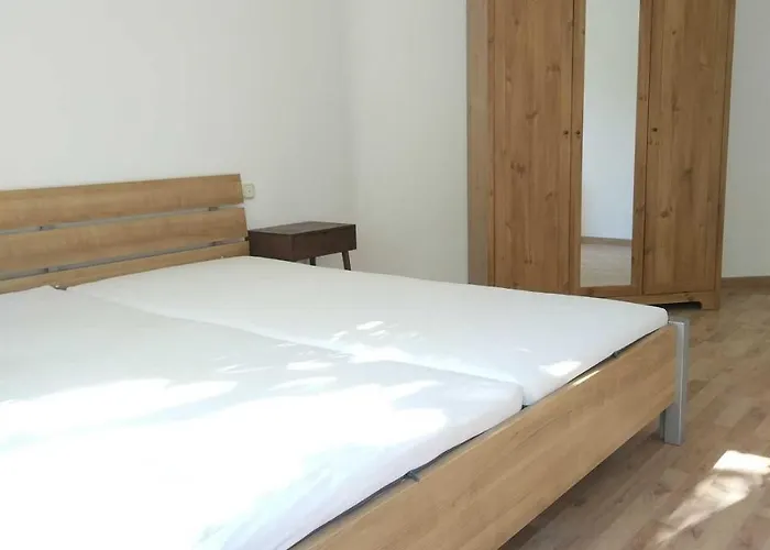 Sonnige Eg_wohnung Mit Garten Terr 포르히하임